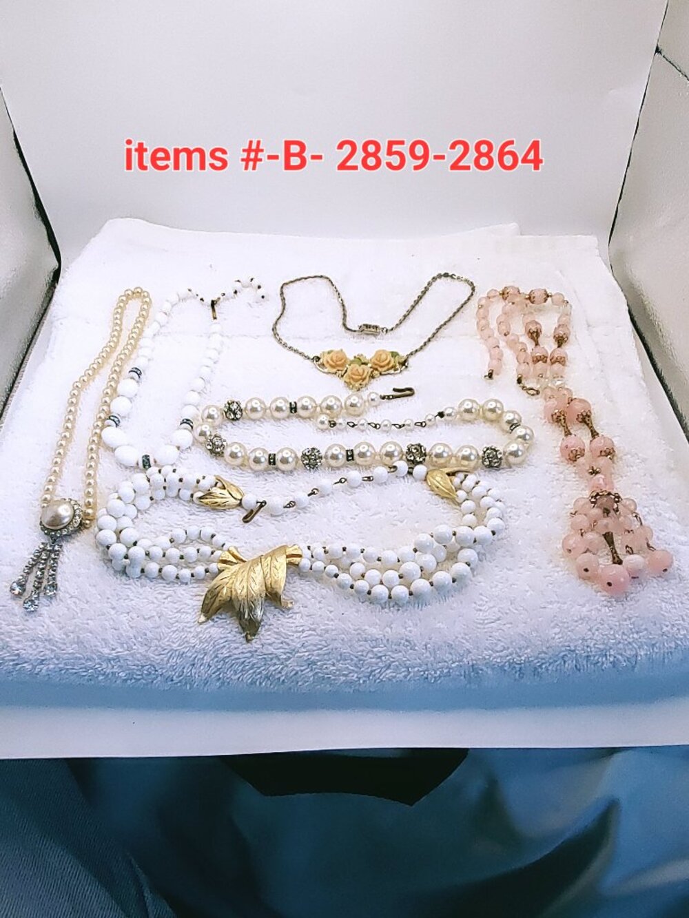 6 Vintage Necklaces , items # B -2859-2864,  wt. 189 grams.